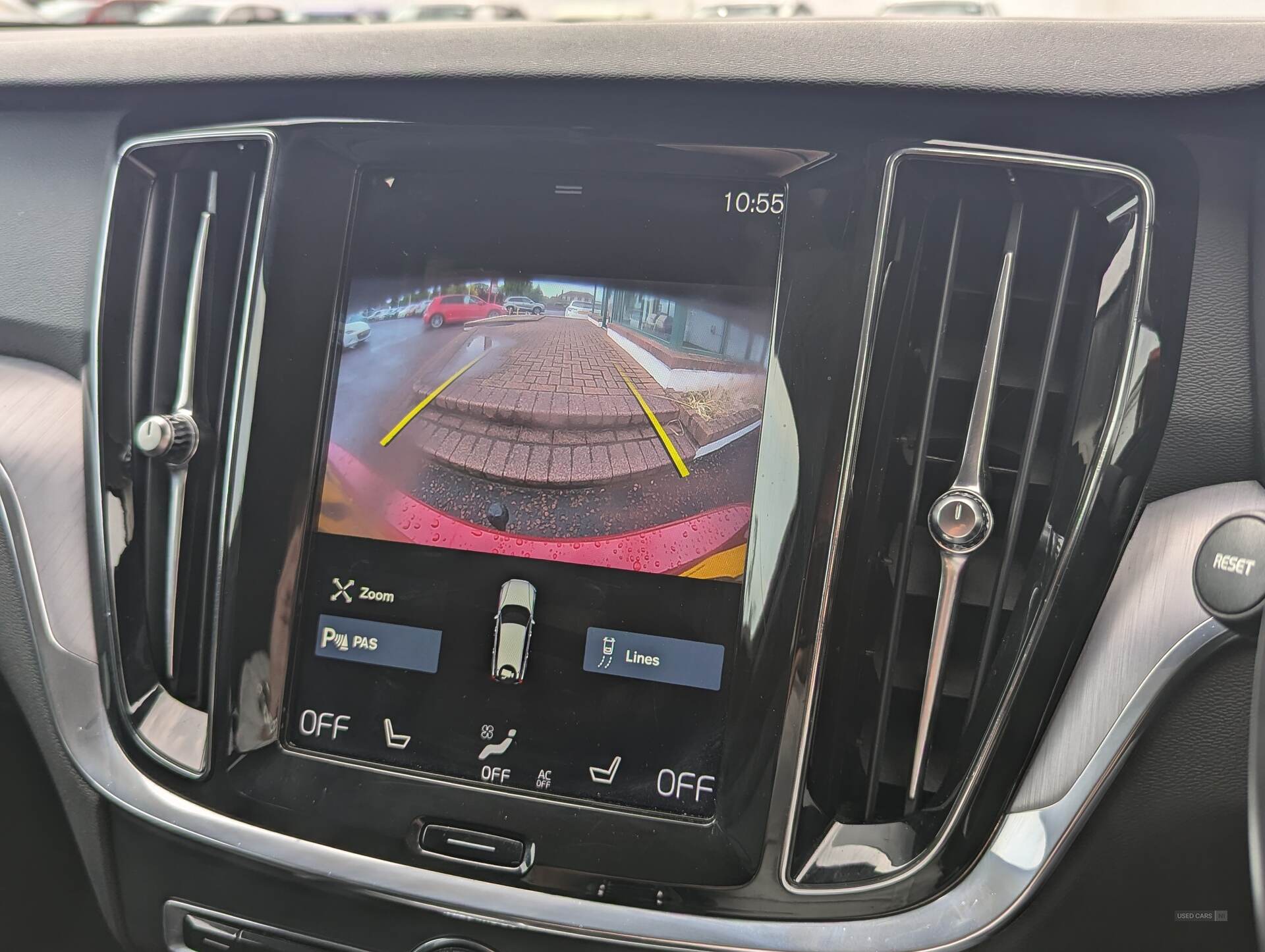 Jun 2018 Volvo V60 2.0 D4 [190] Momentum Pro 5dr Auto