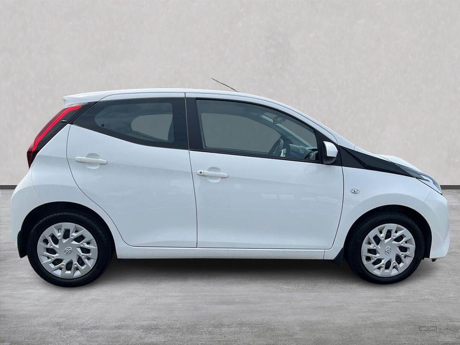 Nov 2021 Toyota Aygo 1.0 Vvt-I X-Play Tss 5Dr
