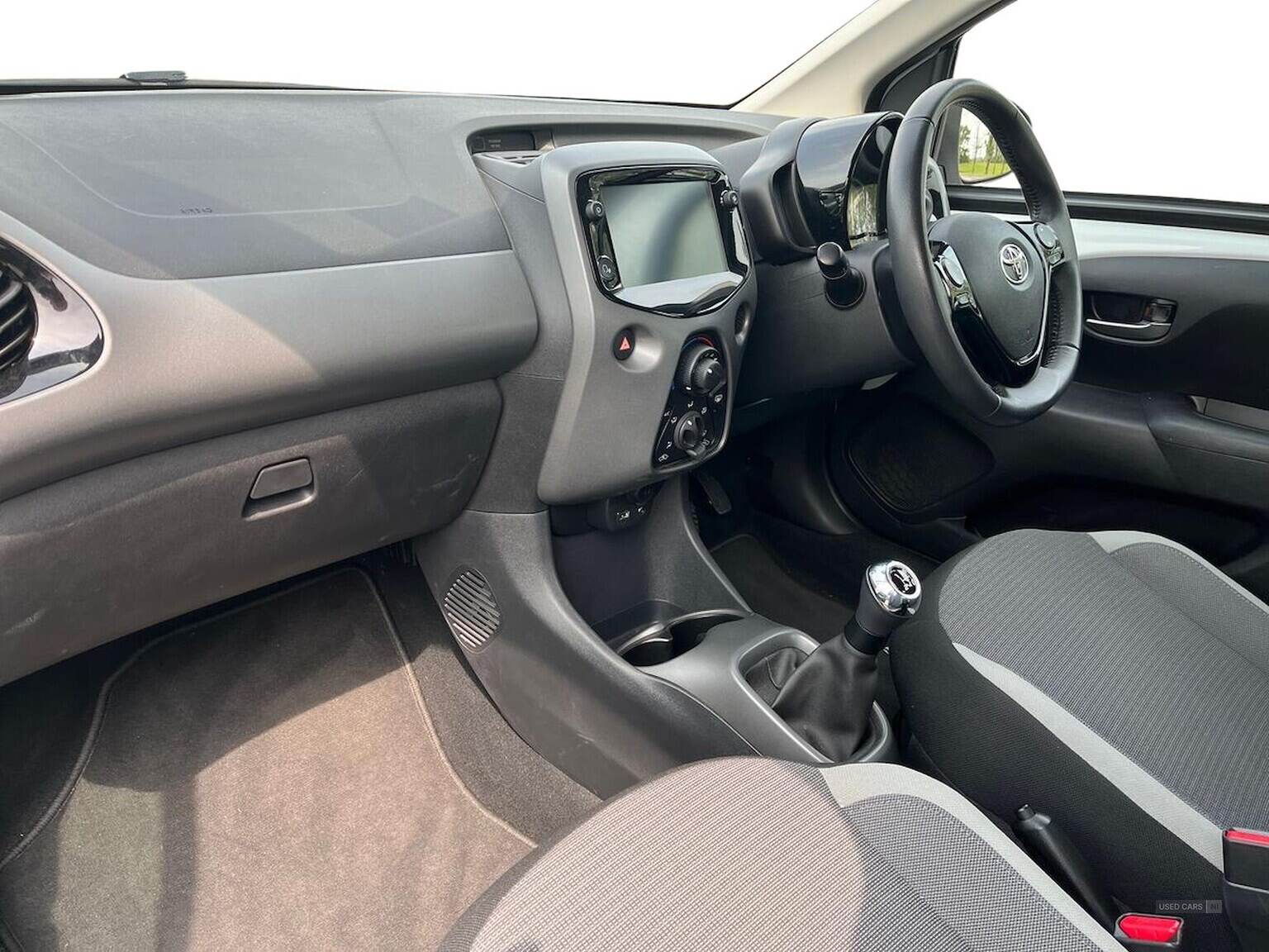 Nov 2021 Toyota Aygo 1.0 Vvt-I X-Play Tss 5Dr