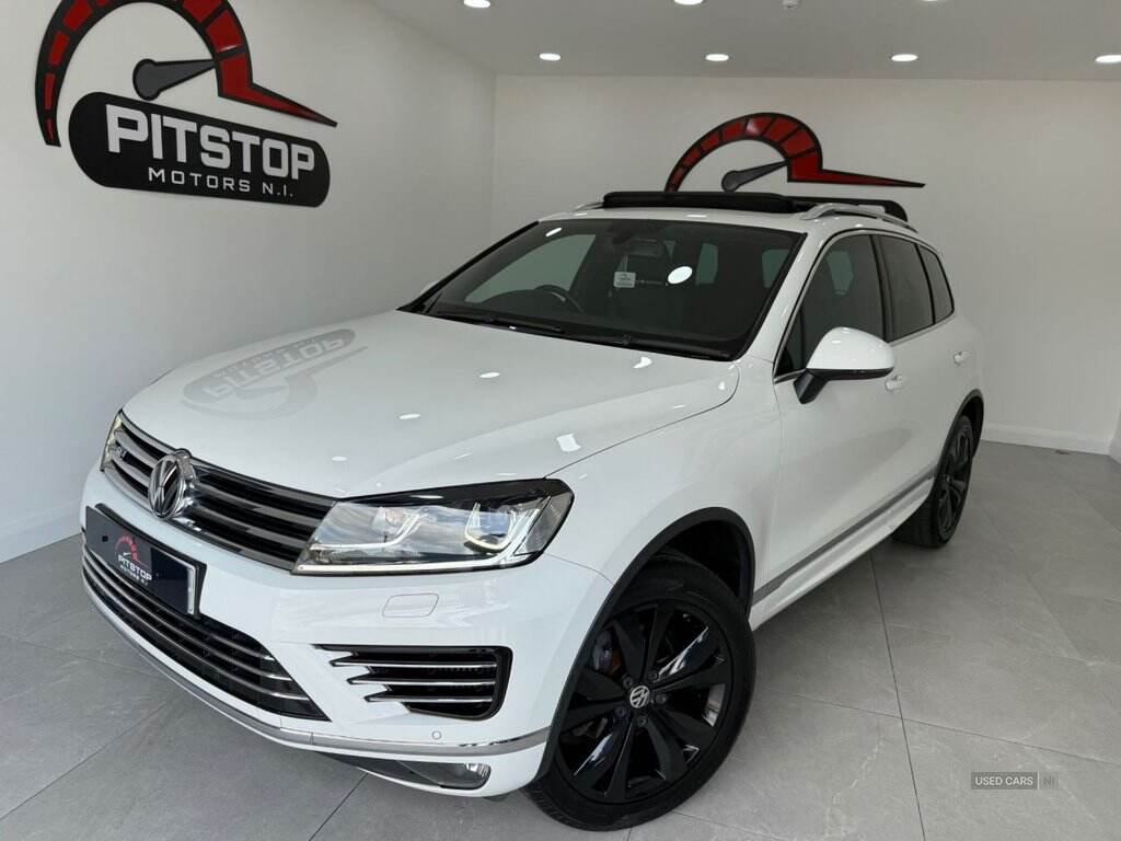 Jun 2015 Volkswagen Touareg 3.0 V6 TDI BlueMotion Tech R-Line 5dr Tip Auto