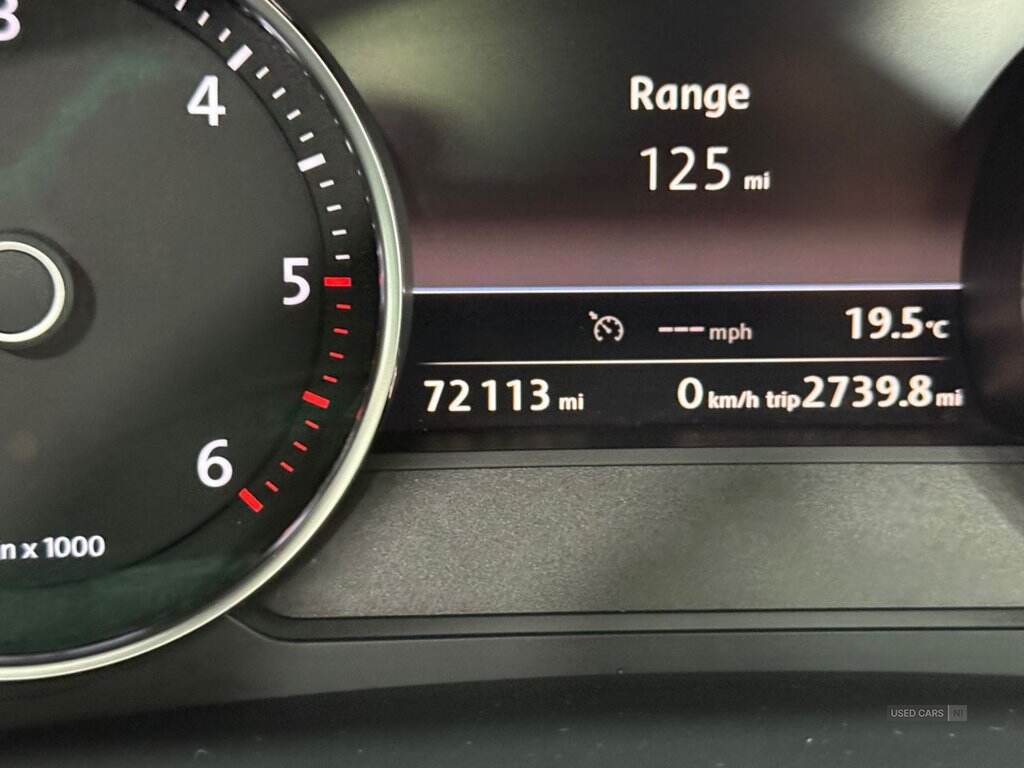 Jun 2015 Volkswagen Touareg 3.0 V6 TDI BlueMotion Tech R-Line 5dr Tip Auto
