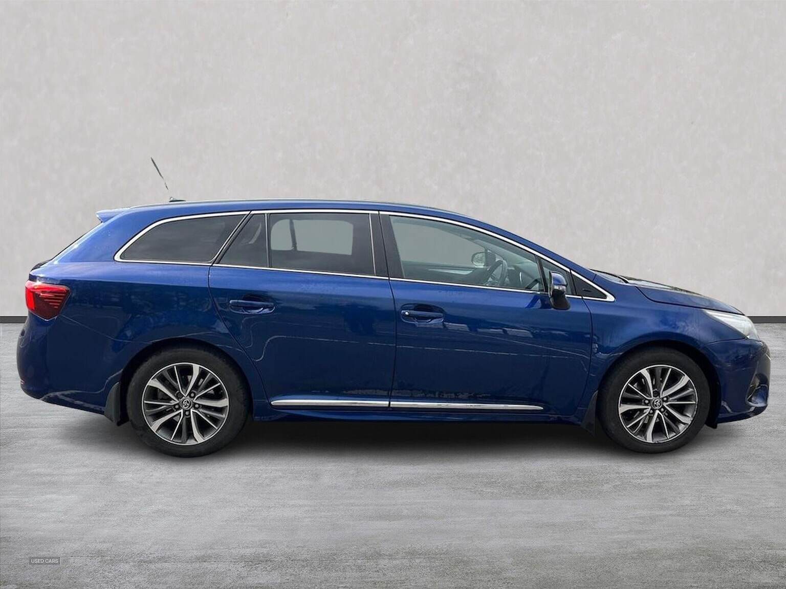 Apr 2015 Toyota Avensis 1.6D Business Edition Plus 5Dr