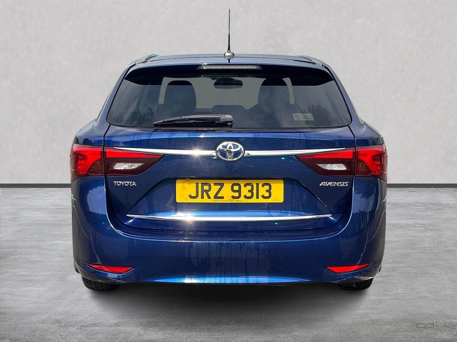 Apr 2015 Toyota Avensis 1.6D Business Edition Plus 5Dr