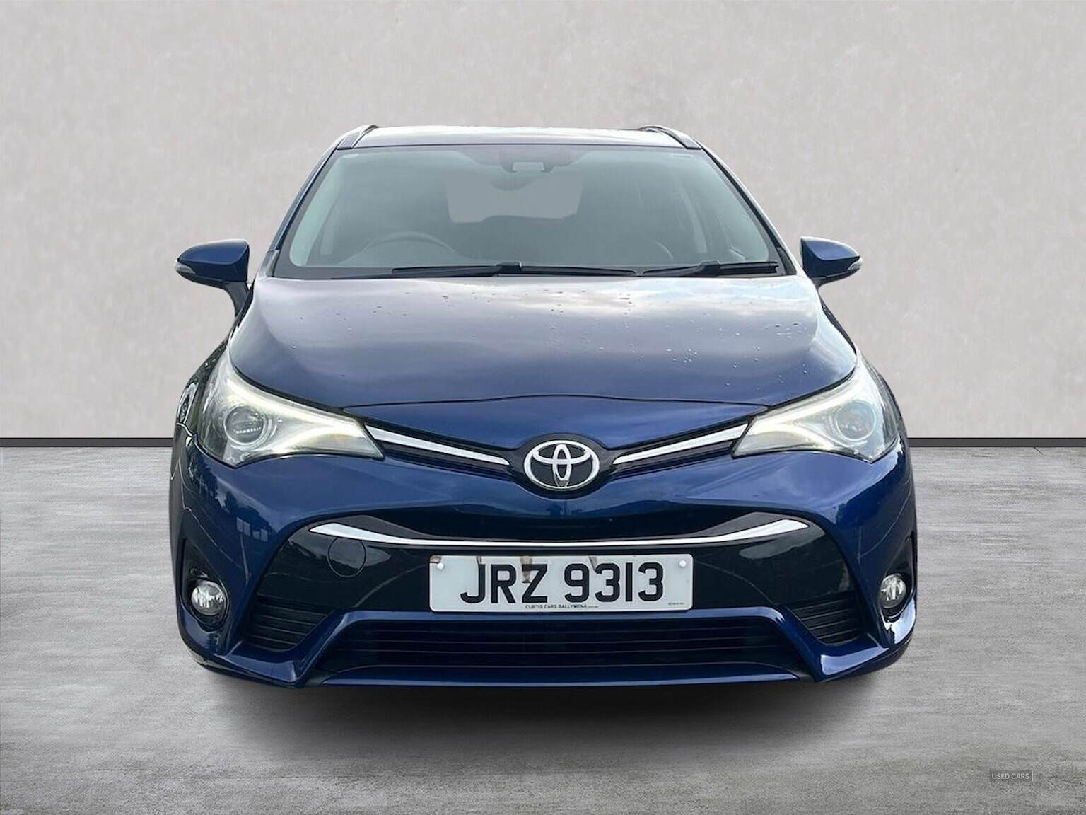 Apr 2015 Toyota Avensis 1.6D Business Edition Plus 5Dr