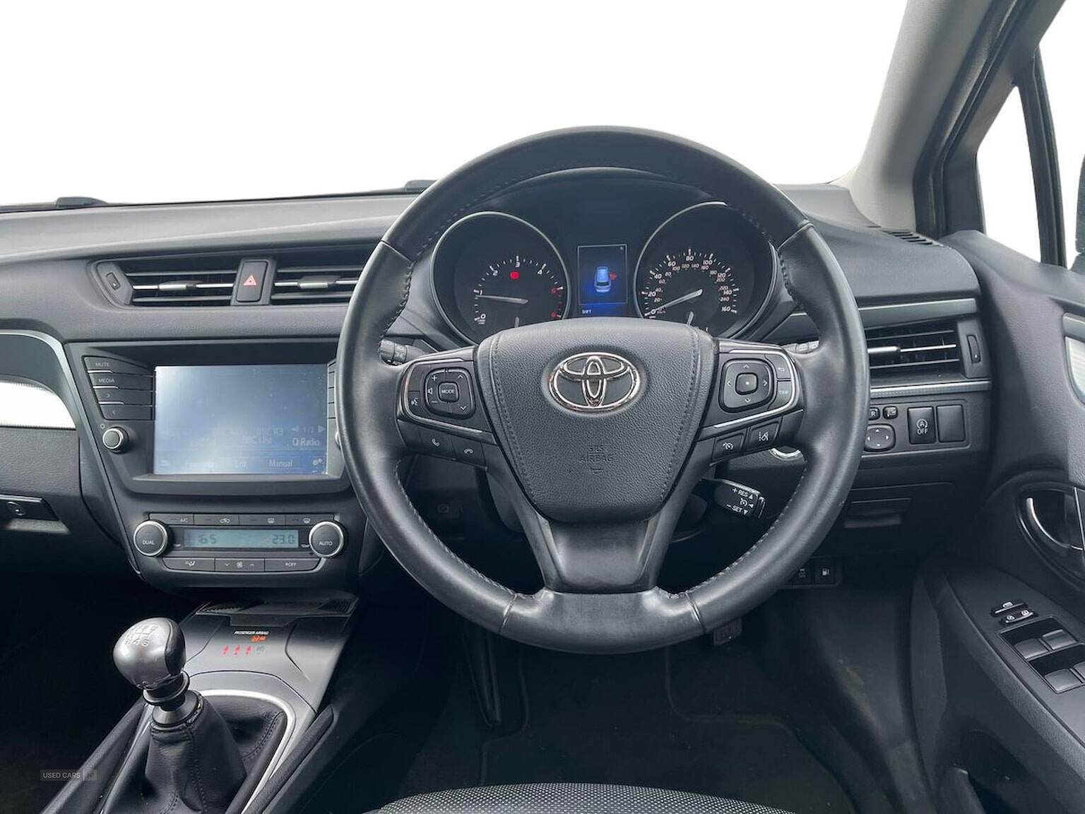 Apr 2015 Toyota Avensis 1.6D Business Edition Plus 5Dr