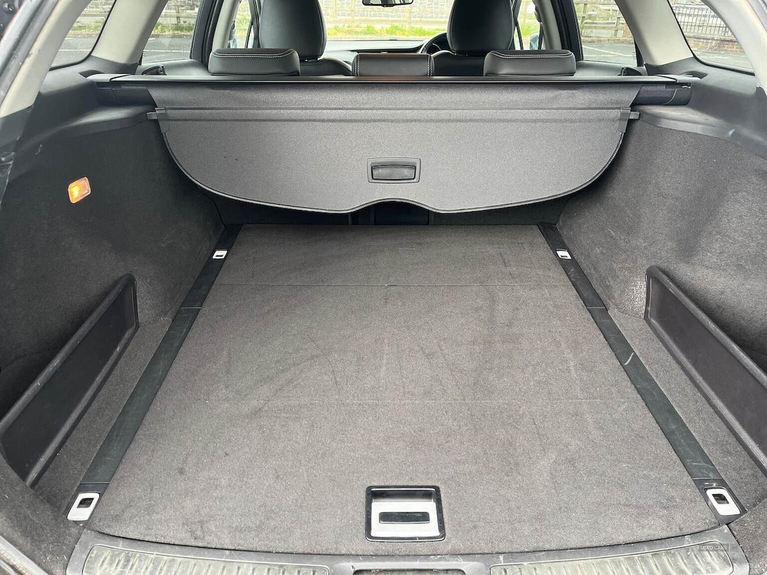 Apr 2015 Toyota Avensis 1.6D Business Edition Plus 5Dr