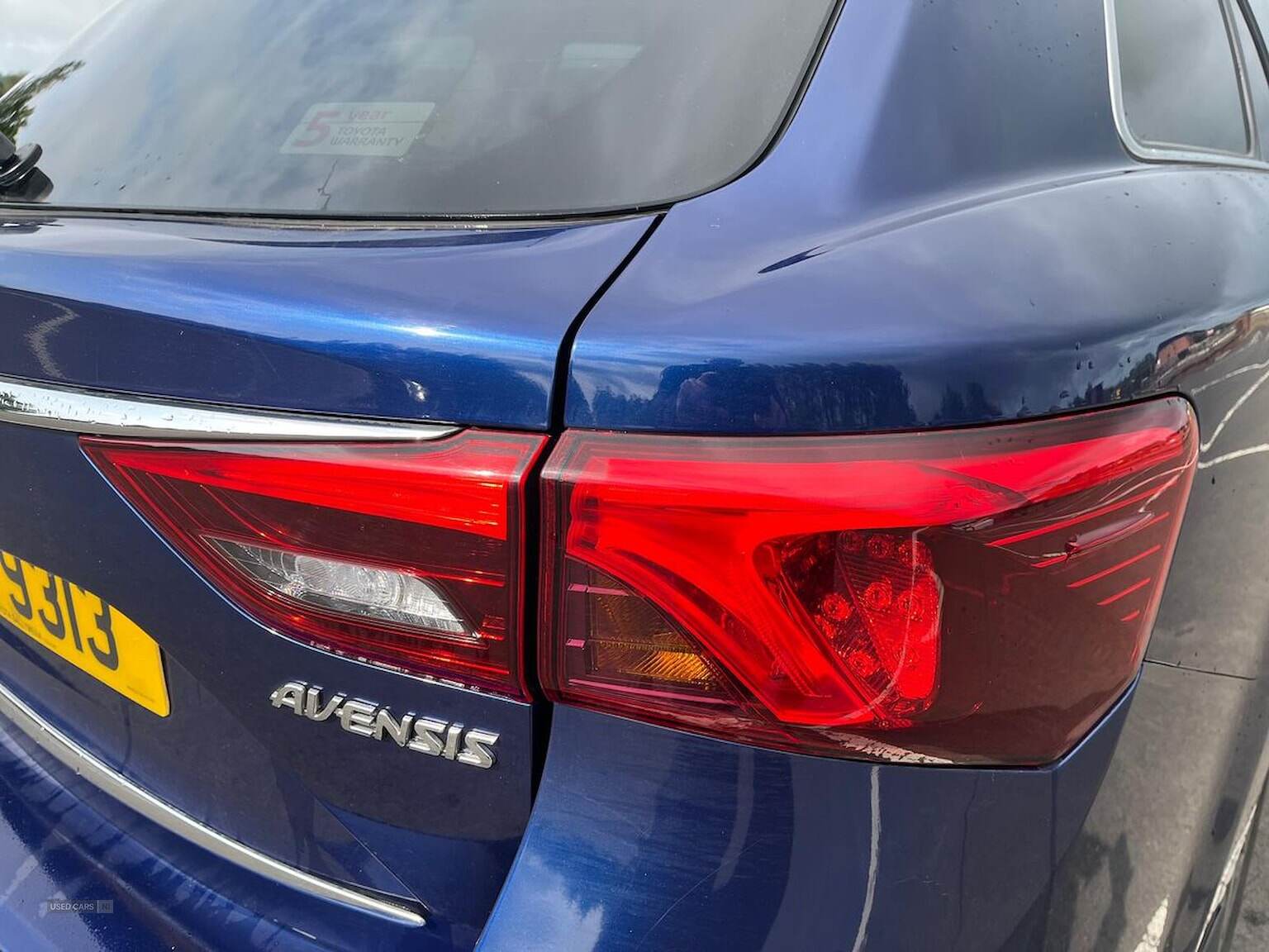 Apr 2015 Toyota Avensis 1.6D Business Edition Plus 5Dr