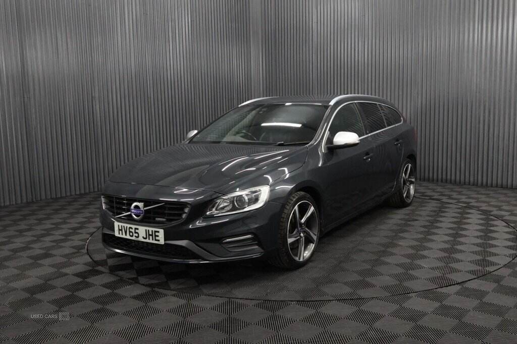 Sep 2015 Volvo V60 D4 [181] R DESIGN Lux Nav 5dr