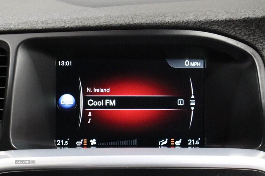Sep 2015 Volvo V60 D4 [181] R DESIGN Lux Nav 5dr