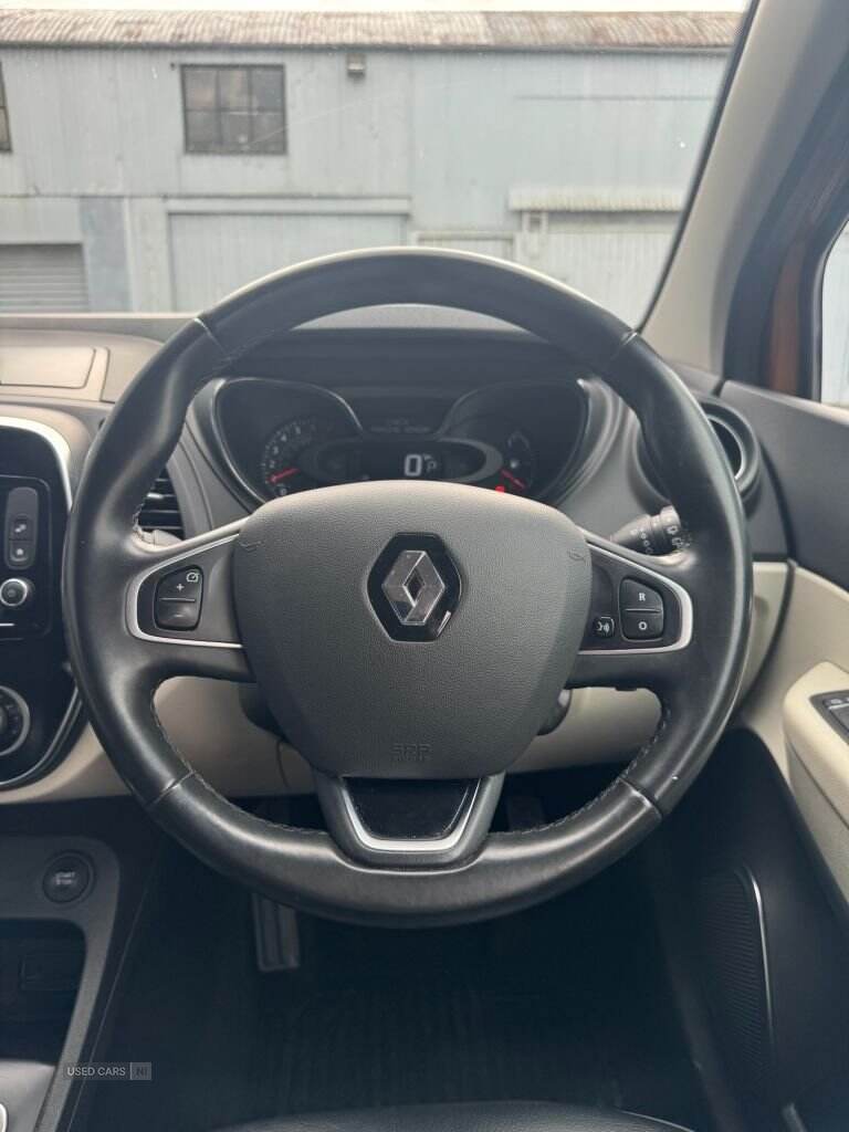  2018 Renault Captur 1.2 TCe ENERGY Signature X Nav SUV 5dr Petrol EDC Euro 6 (s/s) (120 ps)