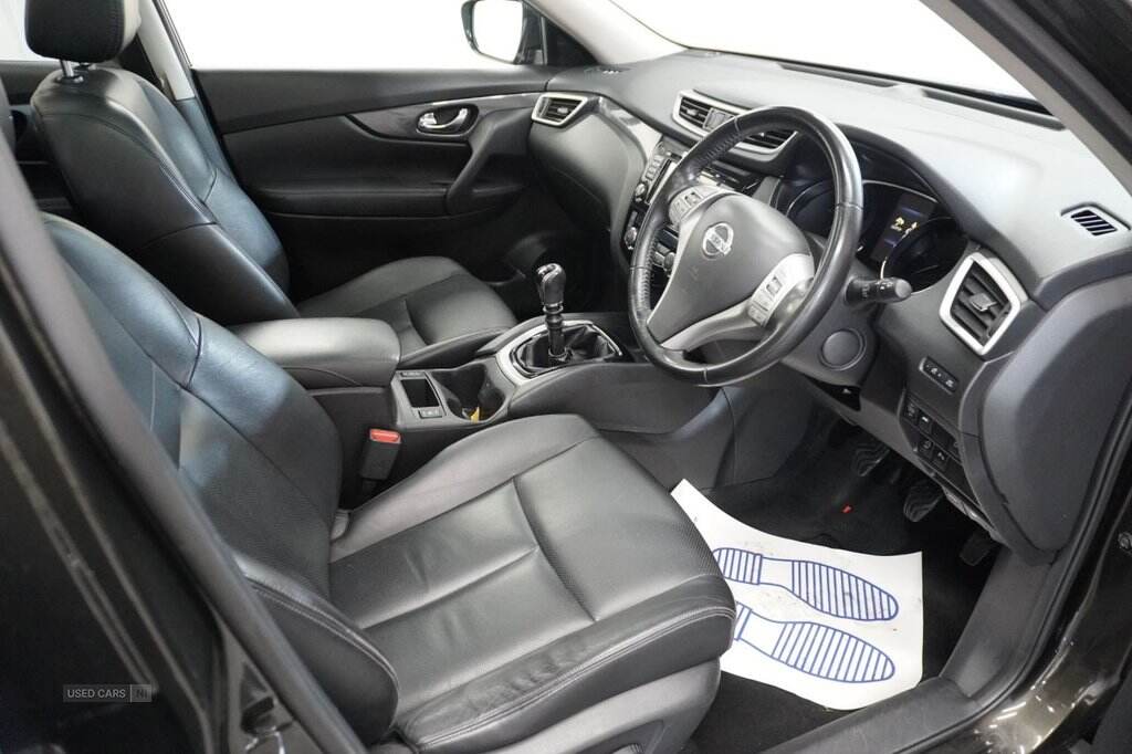 Jan 2016 Nissan X-Trail 1.6 dCi Tekna 5dr