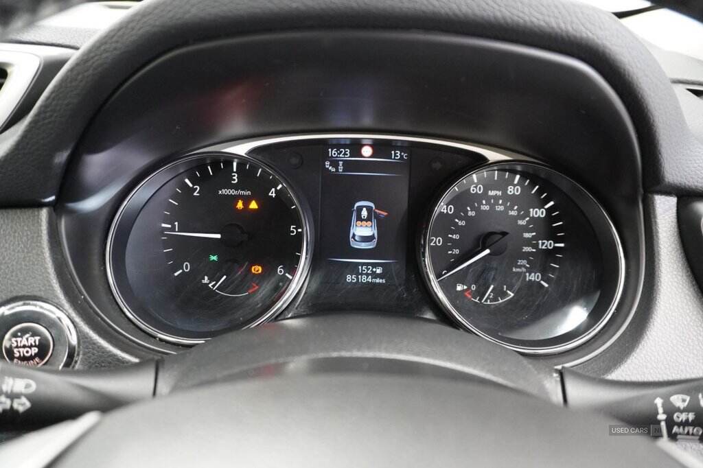 Jan 2016 Nissan X-Trail 1.6 dCi Tekna 5dr