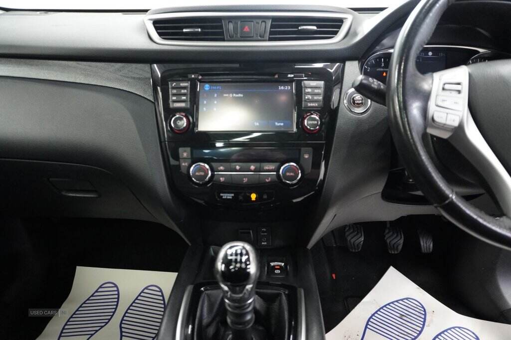 Jan 2016 Nissan X-Trail 1.6 dCi Tekna 5dr