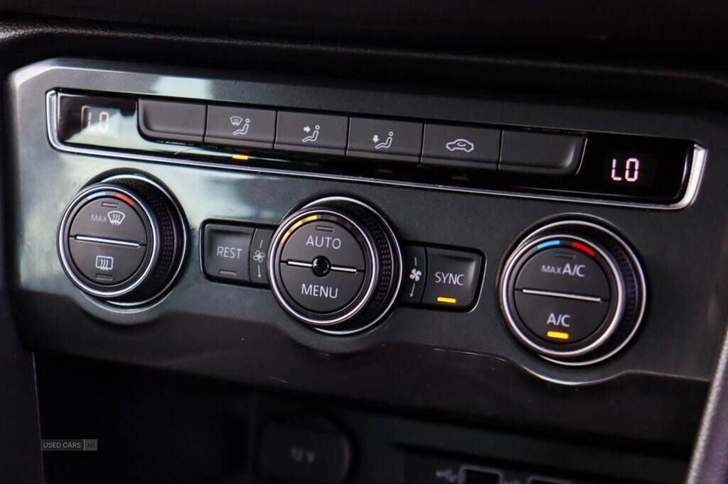 Oct 2018 Volkswagen Tiguan 2.0 TDi 150 SE Nav 5dr