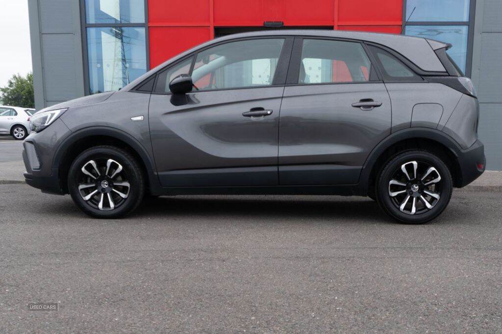 Feb 2022 Vauxhall Crossland 1.2 Turbo SE Edition 5dr
