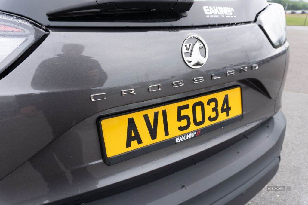 Feb 2022 Vauxhall Crossland 1.2 Turbo SE Edition 5dr