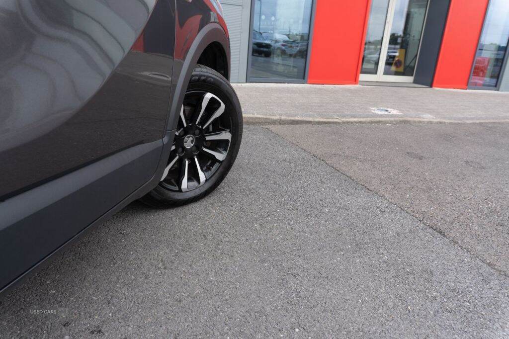 Feb 2022 Vauxhall Crossland 1.2 Turbo SE Edition 5dr