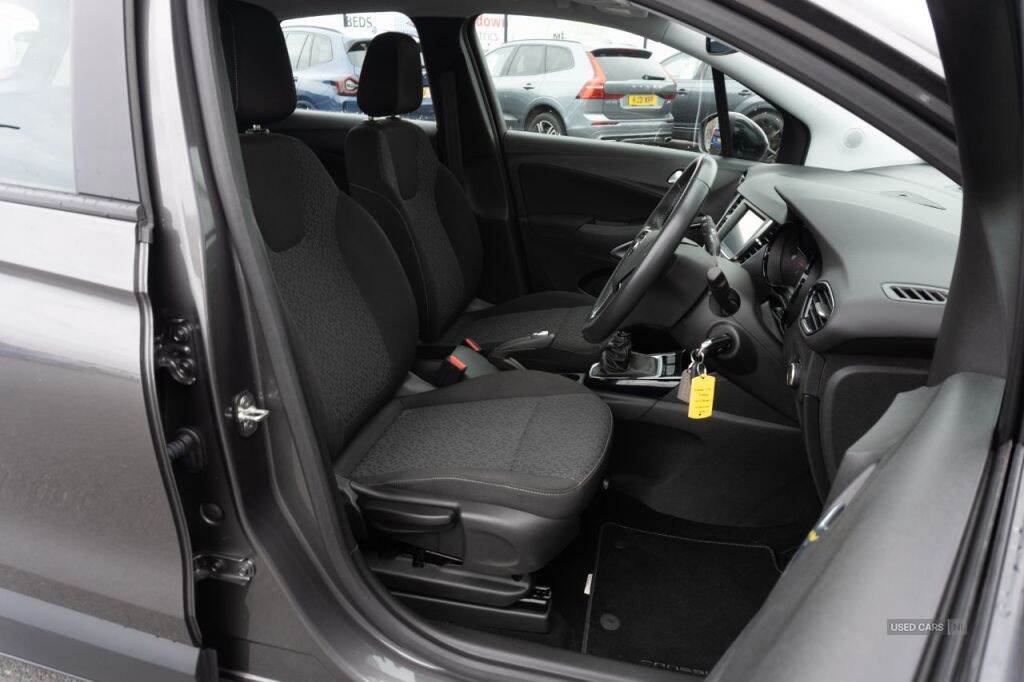 Feb 2022 Vauxhall Crossland 1.2 Turbo SE Edition 5dr