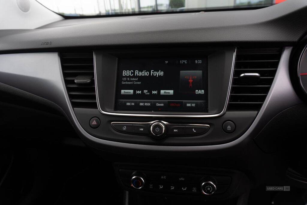 Feb 2022 Vauxhall Crossland 1.2 Turbo SE Edition 5dr