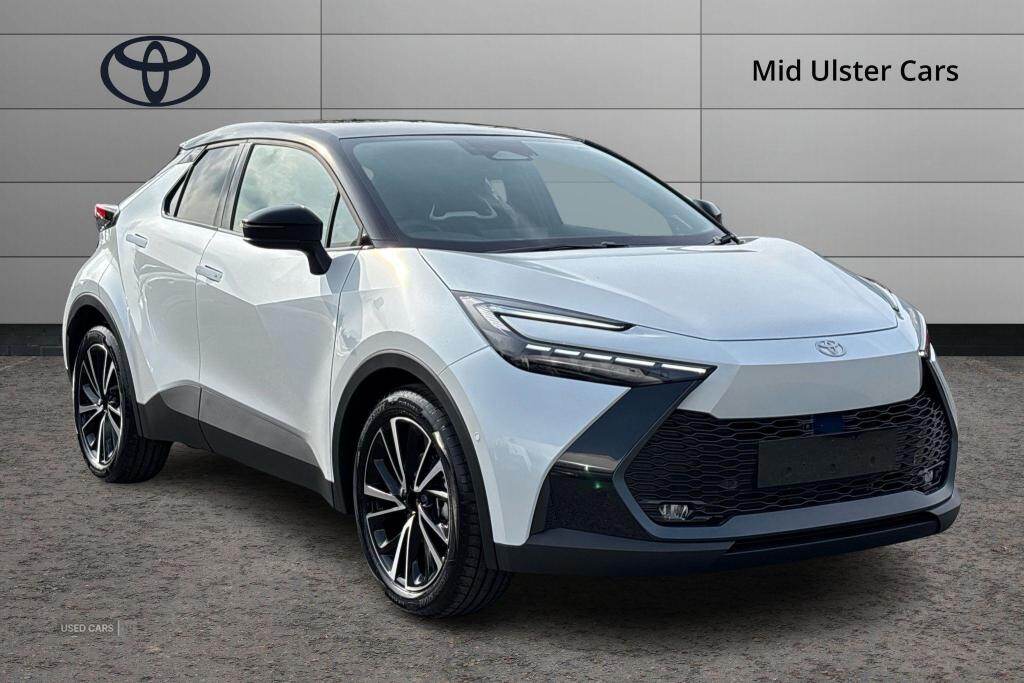 Apr 2025 Toyota C-HR 1.8 Hybrid Excel 5dr CVT