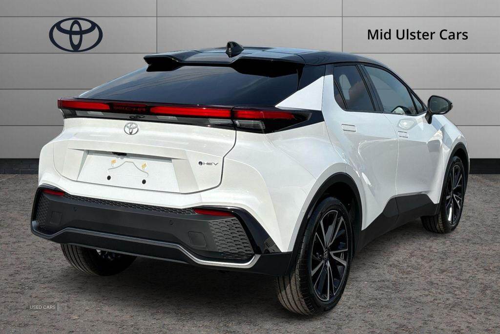 Apr 2025 Toyota C-HR 1.8 Hybrid Excel 5dr CVT
