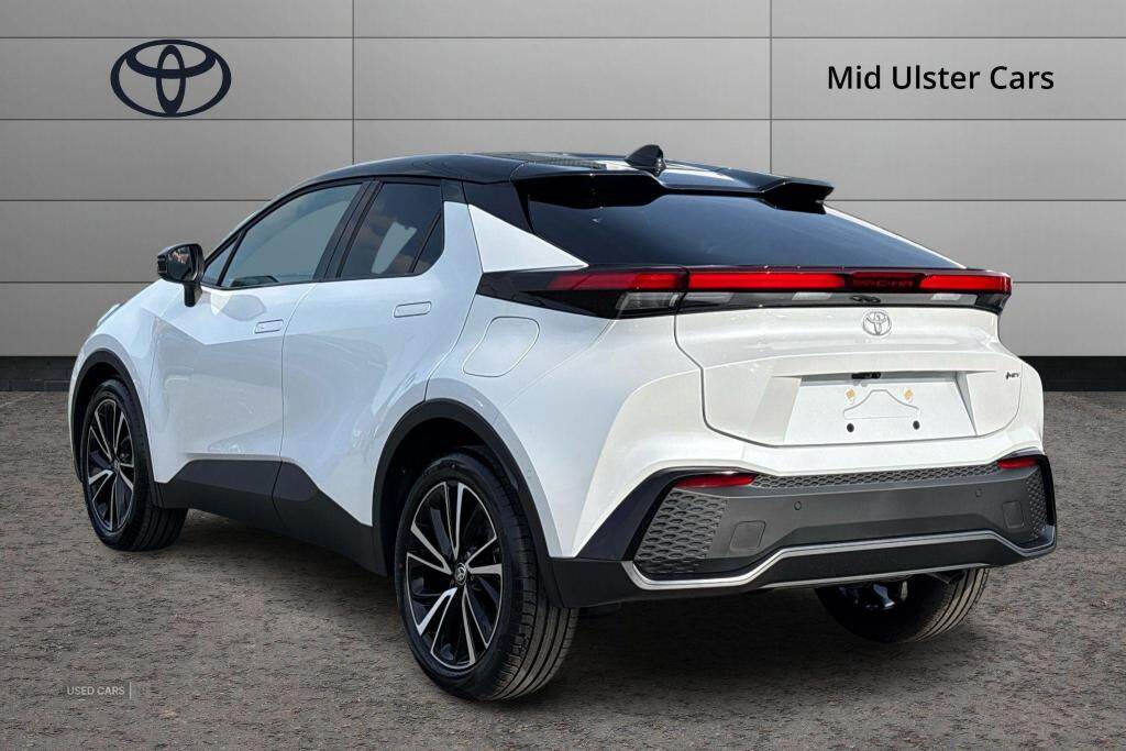 Apr 2025 Toyota C-HR 1.8 Hybrid Excel 5dr CVT