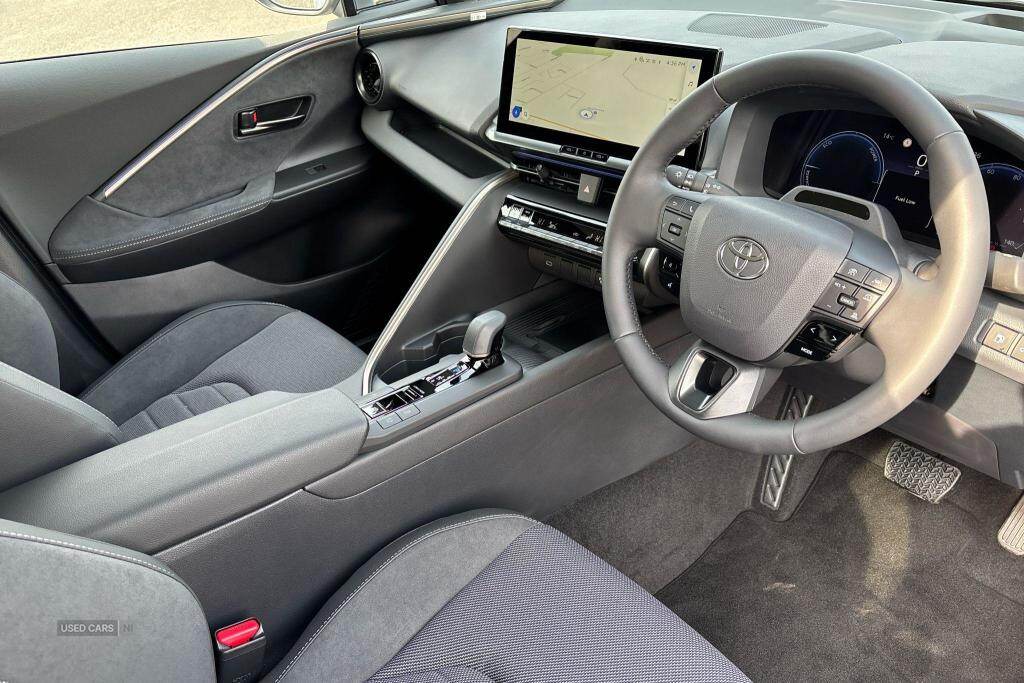 Apr 2025 Toyota C-HR 1.8 Hybrid Excel 5dr CVT