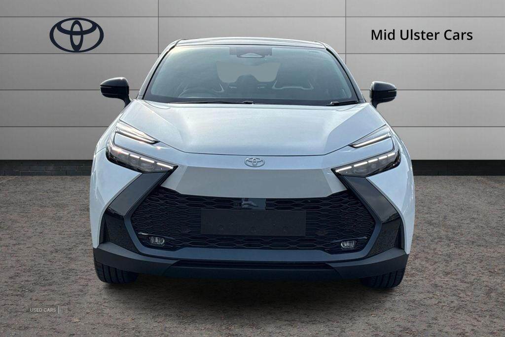 Apr 2025 Toyota C-HR 1.8 Hybrid Excel 5dr CVT