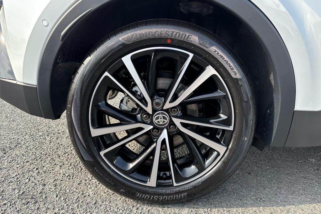 Apr 2025 Toyota C-HR 1.8 Hybrid Excel 5dr CVT