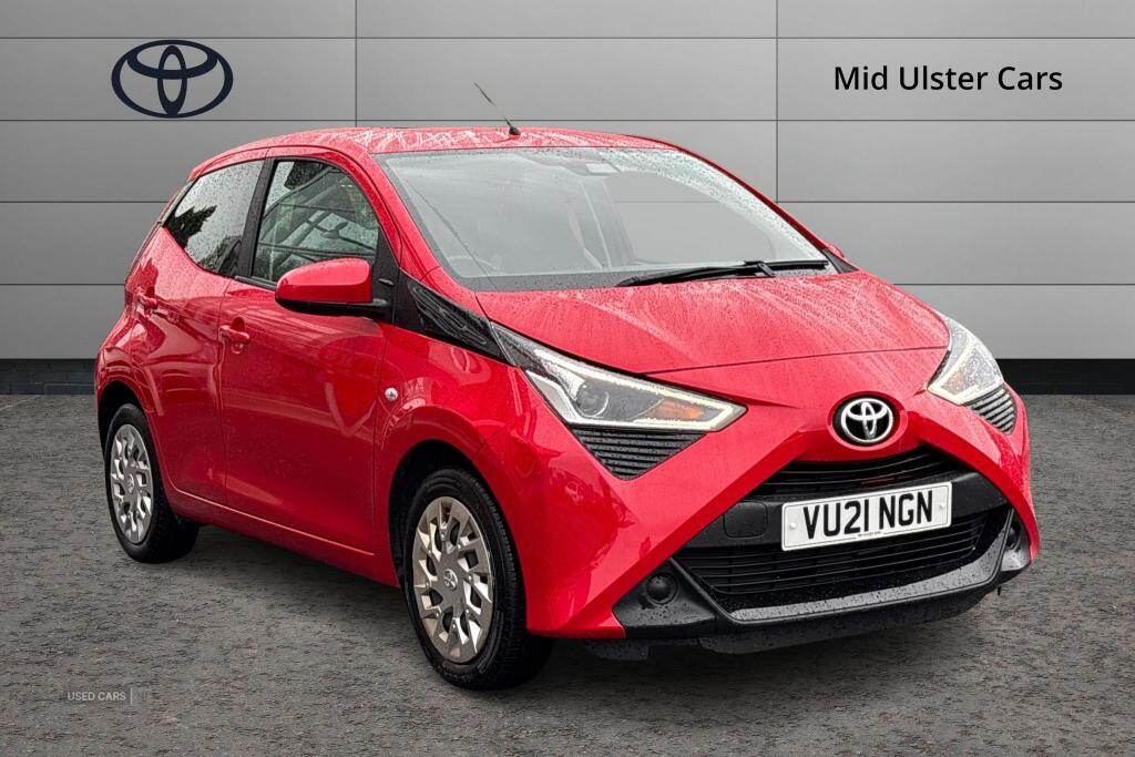 Mar 2021 Toyota Aygo 1.0 VVT-i X-Play TSS 5dr x-shift