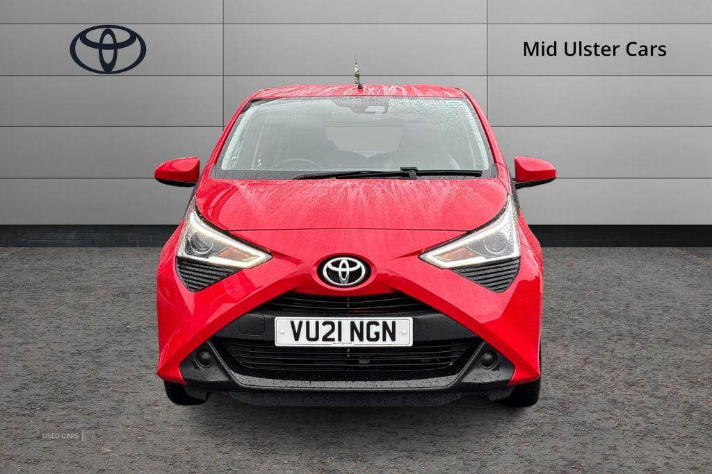 Mar 2021 Toyota Aygo 1.0 VVT-i X-Play TSS 5dr x-shift