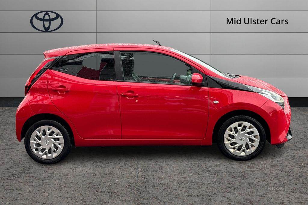 Mar 2021 Toyota Aygo 1.0 VVT-i X-Play TSS 5dr x-shift
