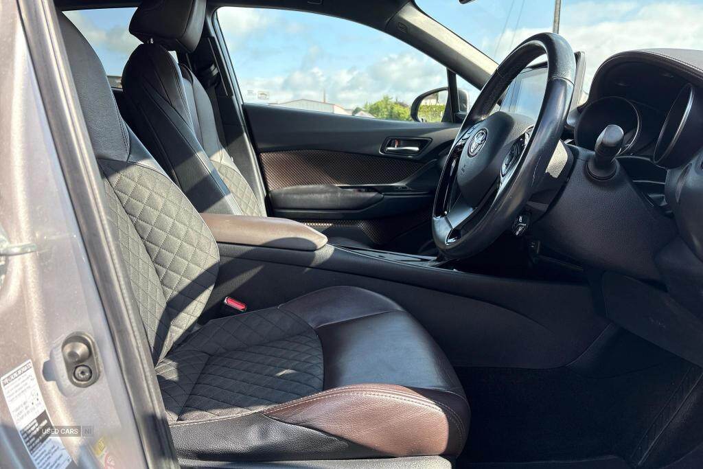 May 2018 Toyota C-HR 1.8 Hybrid Excel 5dr CVT