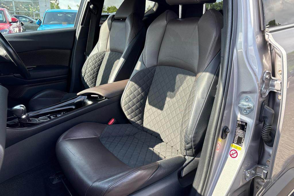 May 2018 Toyota C-HR 1.8 Hybrid Excel 5dr CVT