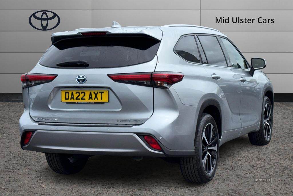 May 2022 Toyota Highlander 2.5 VVT-i Hybrid Excel Premium 5dr CVT