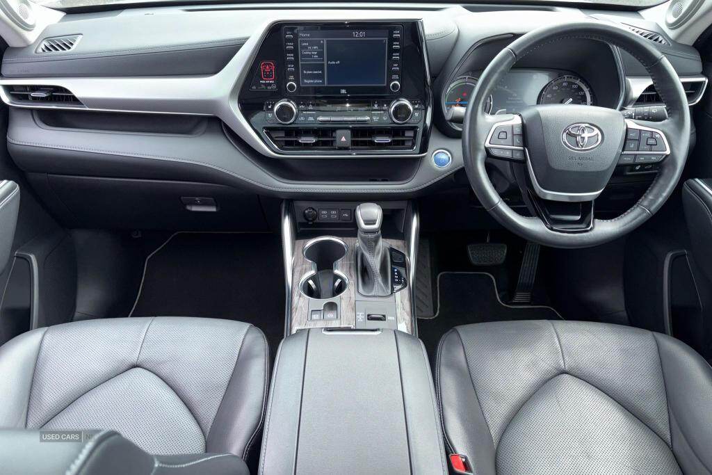 May 2022 Toyota Highlander 2.5 VVT-i Hybrid Excel Premium 5dr CVT