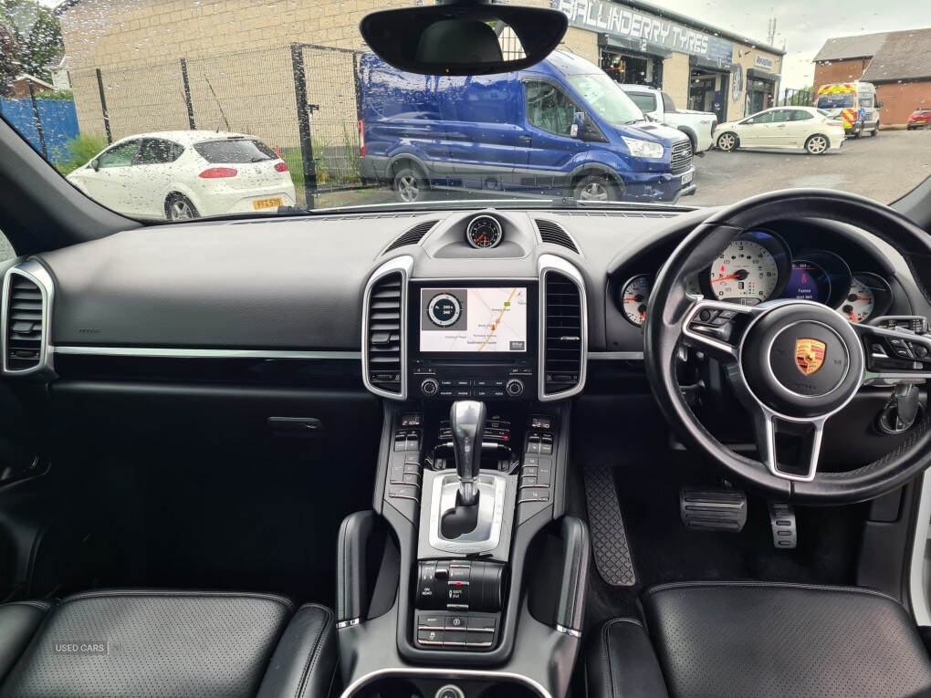 Mar 2018 Porsche Cayenne Platinum Edition Diesel 5dr Tiptronic S