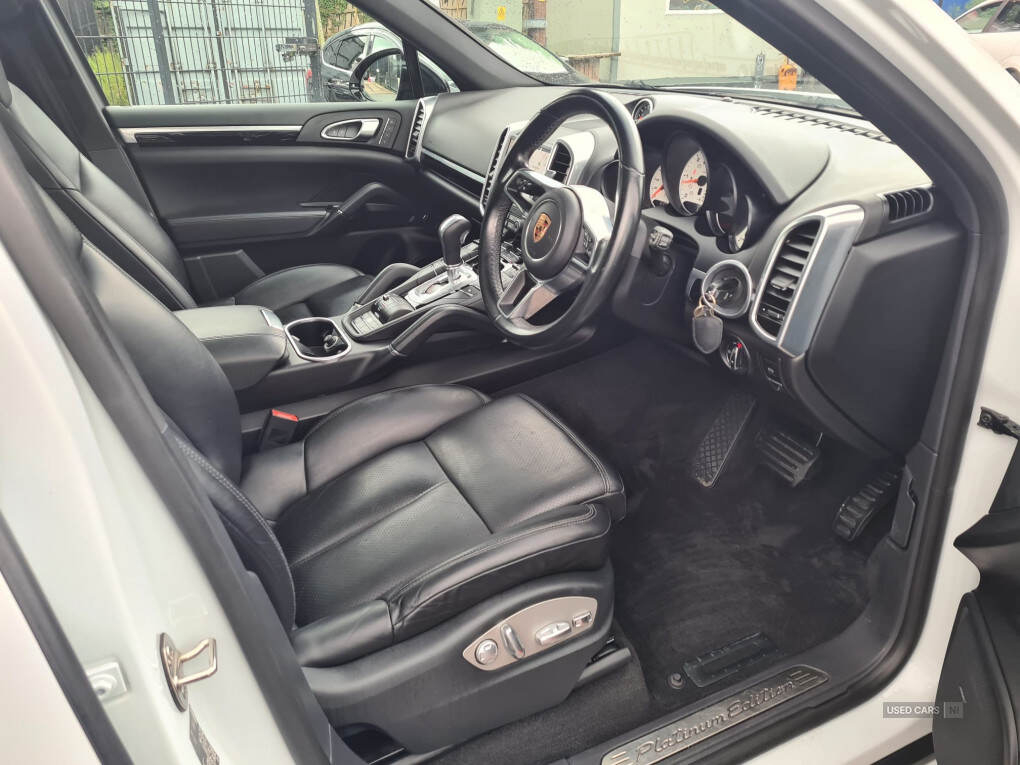 Mar 2018 Porsche Cayenne Platinum Edition Diesel 5dr Tiptronic S