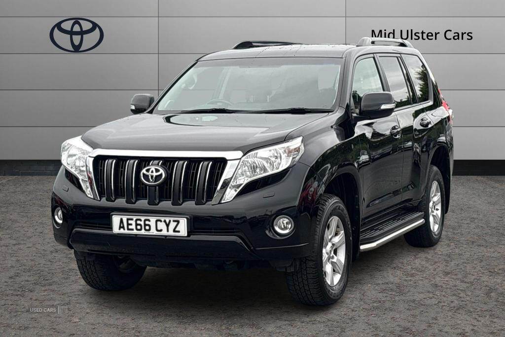Feb 2017 Toyota Land Cruiser 2.8 D-4D Active 5dr Auto 7 Seats