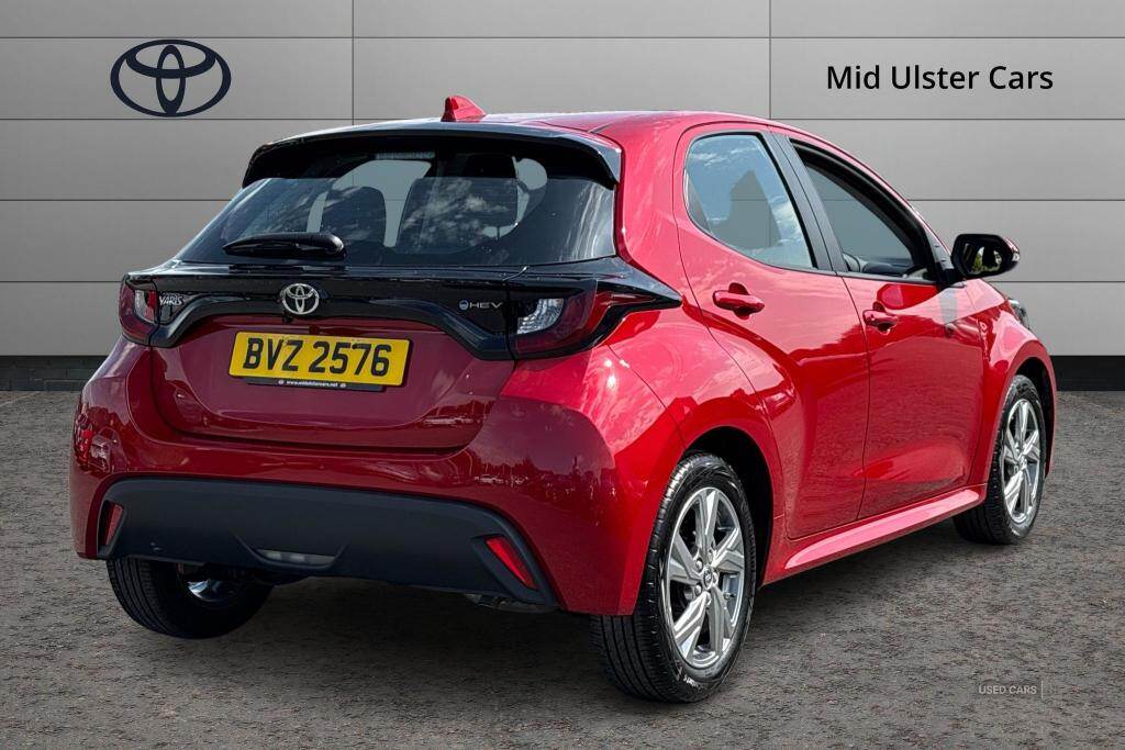Apr 2024 Toyota Yaris 1.5 Hybrid Icon 5dr CVT