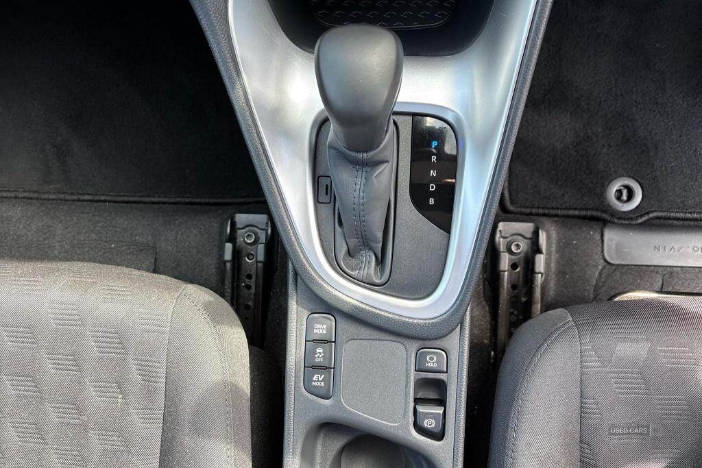 Apr 2024 Toyota Yaris 1.5 Hybrid Icon 5dr CVT