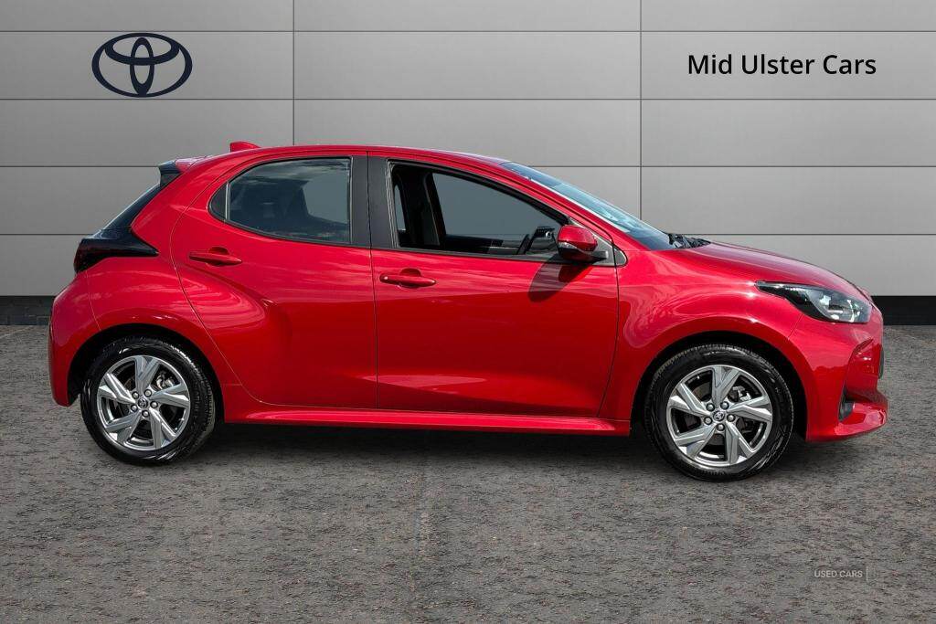 Apr 2024 Toyota Yaris 1.5 Hybrid Icon 5dr CVT