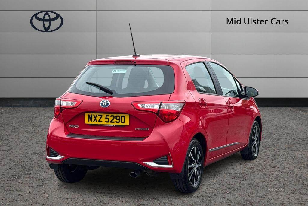 Sep 2018 Toyota Yaris 1.5 Hybrid Icon Tech 5dr CVT