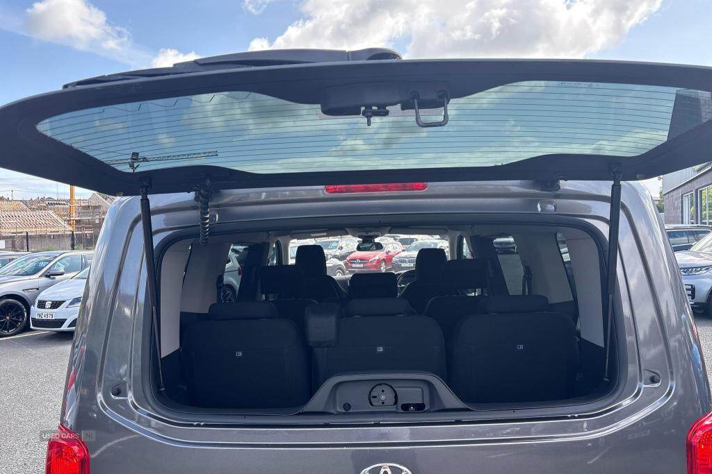 Aug 2022 Toyota Proace Verso 2.0D 180 Family Medium 5dr Auto [8 speed]