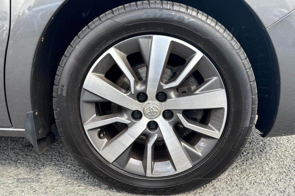 Aug 2022 Toyota Proace Verso 2.0D 180 Family Medium 5dr Auto [8 speed]