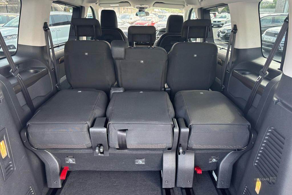 Aug 2022 Toyota Proace Verso 2.0D 180 Family Medium 5dr Auto [8 speed]