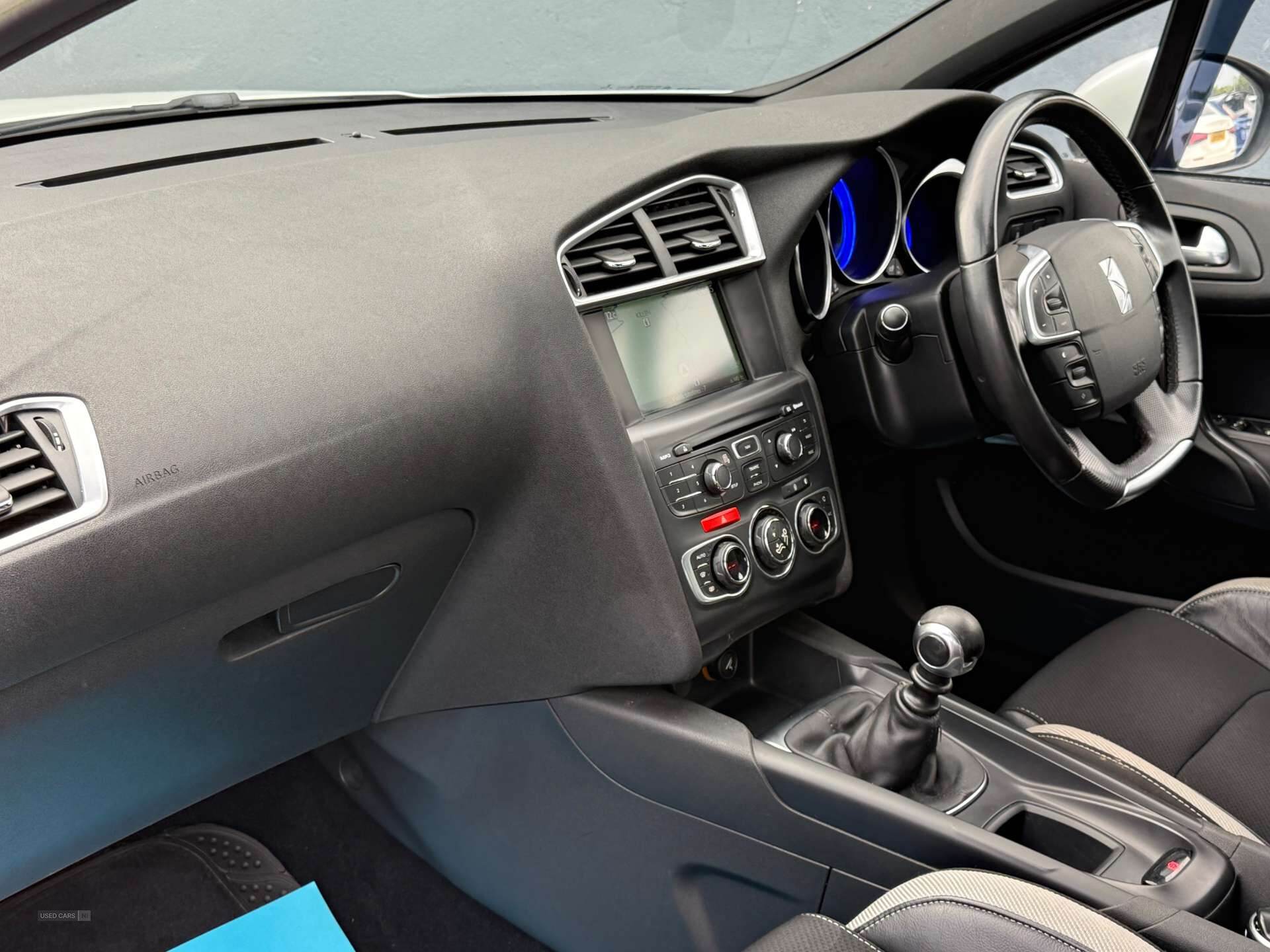 Jan 2014 Citroen DS4 1.6 e-HDi 115 DStyle 5dr