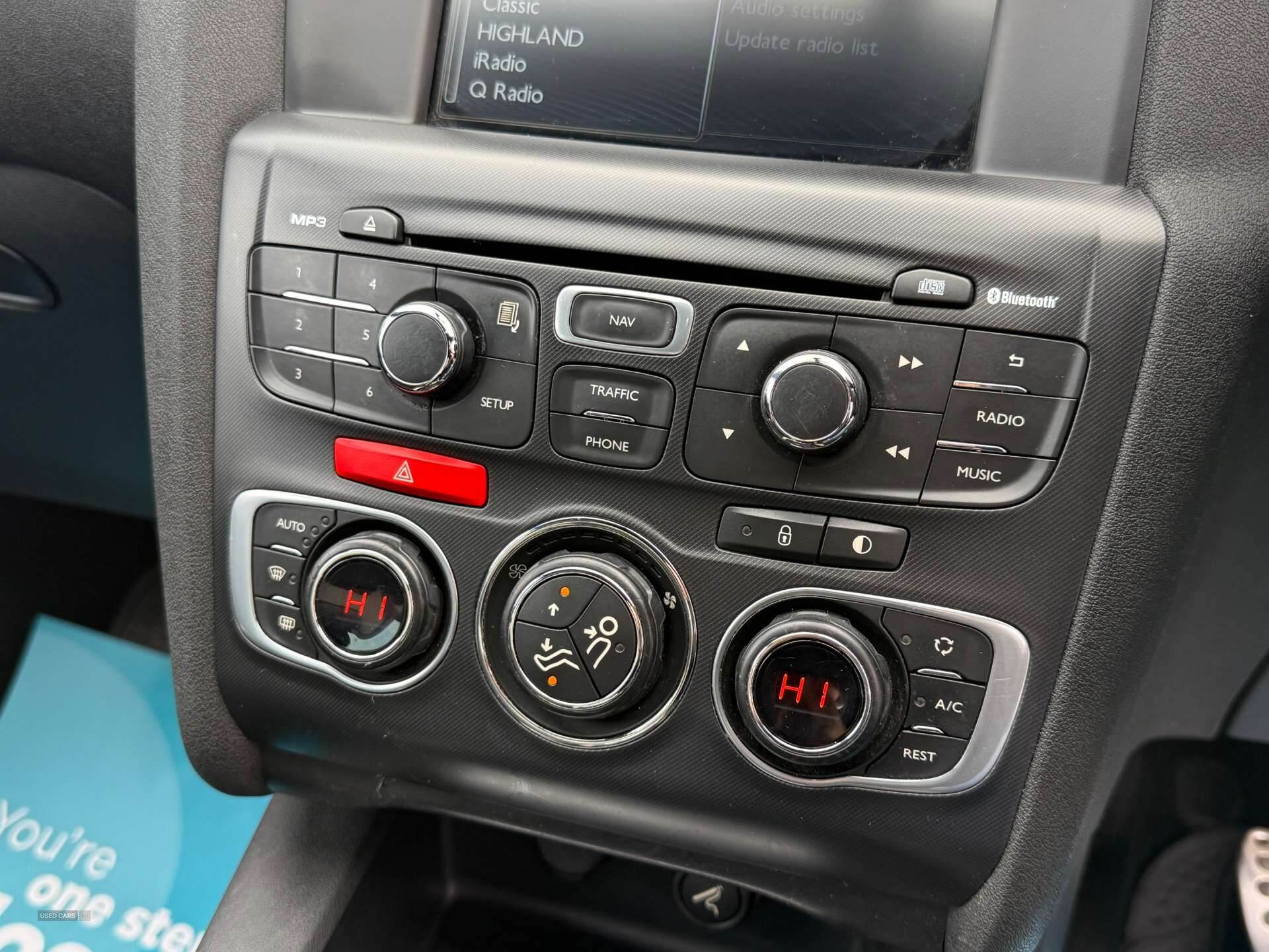Jan 2014 Citroen DS4 1.6 e-HDi 115 DStyle 5dr