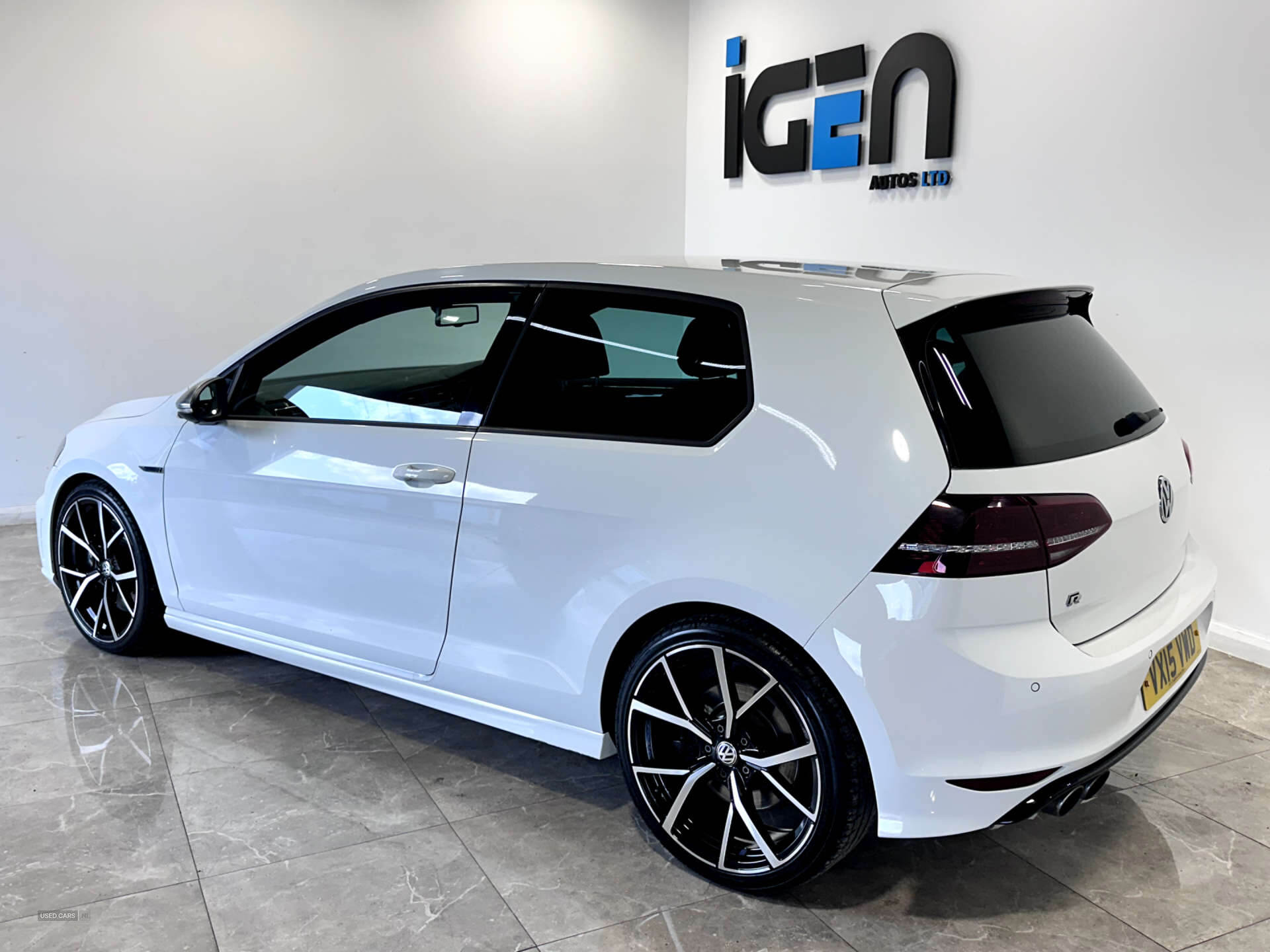 Mar 2015 Volkswagen Golf 2.0 TSI R 3dr DSG