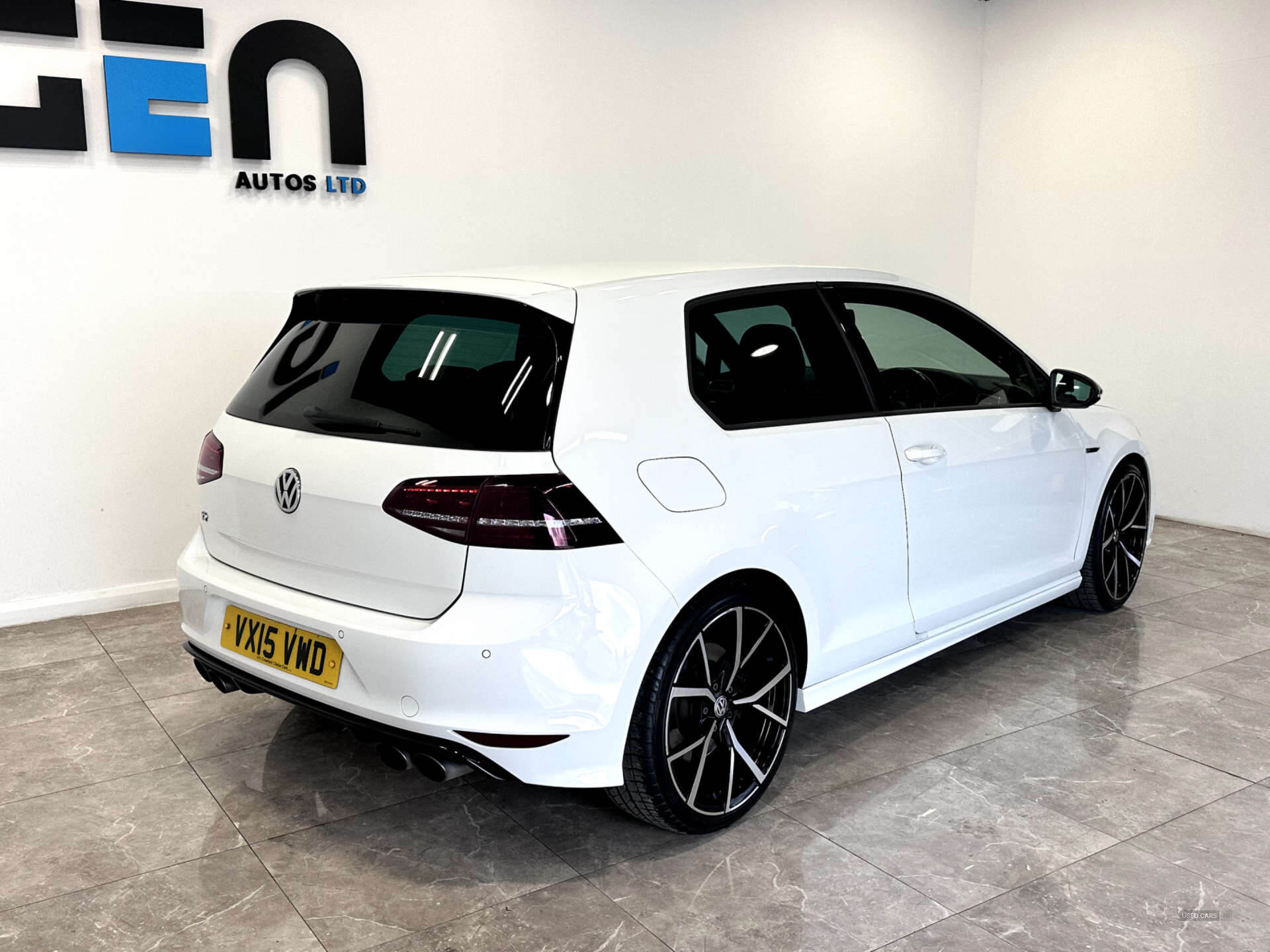 Mar 2015 Volkswagen Golf 2.0 TSI R 3dr DSG